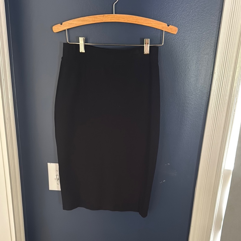 Elegant Black Pencil Skirt